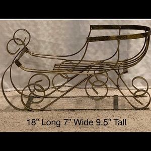 Gold Metal Sleigh